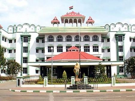 மாடு கழுத்தில் ஆதார் எண்ணை மாட்டி விடலாமே.. ஹைகோர்ட் அதிரடி ஆலோசனை