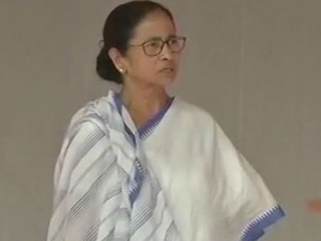 ஏன் பயப்படுகிறார்? எதை மறைக்கிறார்? மமதா பானர்ஜிக்கு மத்திய அமைச்சர் அடுக்கடுக்காக கேள்வி