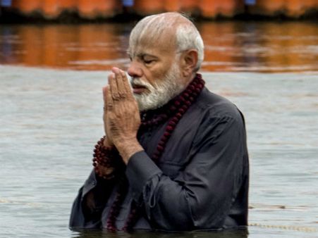கும்பமேளாவில் மோடி முங்கி எழுந்தது வீண் போகவில்லை.. பாஜகவினர் கொண்டாட்டம்!