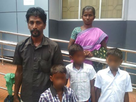 எங்களை 2 பேர் மிரட்டறாங்க.. போலீசும் நடவடிக்கை எடுக்கல.. 3 மகன்களுடன் தீக்குளிக்க முயன்ற தந்தை