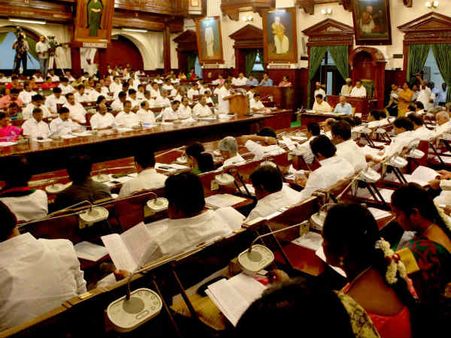 தமிழக பட்ஜெட் 2019: ஆற்றங்கரை ஓரத்தில் வசிக்கும் மக்களுக்கு குட் நியூஸ்.. உங்களுக்கான நலத்திட்டம்!