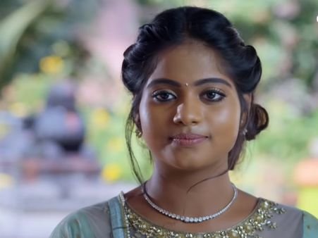 கலர்ஸ் டிவியின் கருப்பு கயல் இப்போ பல பேரோட கனவுக்கன்னியாம்! #perazhagi