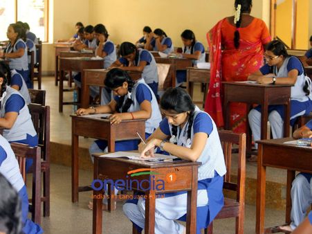 நாளை முதல் 12 ஆம் வகுப்பு பொதுத் தேர்வுகள்… 8,61,107 பேர் எழுதுகின்றனர்