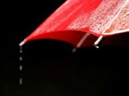 மேகம் கருக்குது.. மழை வர பார்க்குது.. வந்துருச்சுய்யா வந்துருச்சுய்யா.. காலையில் நனைந்த சென்னை!