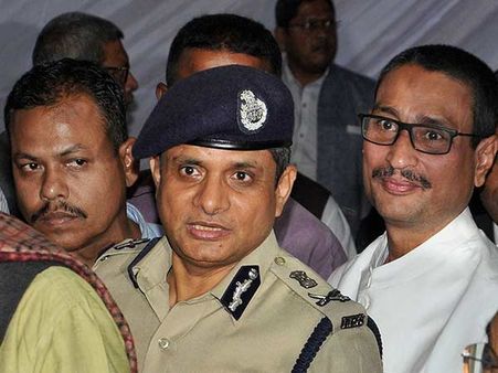 மமதா எதிர்ப்பு, உச்சநீதிமன்ற உத்தரவுக்கு பின் ஒருவழியாக.. கொல்கத்தா போலீஸ் கமிஷனரிடம் சிபிஐ விசாரணை