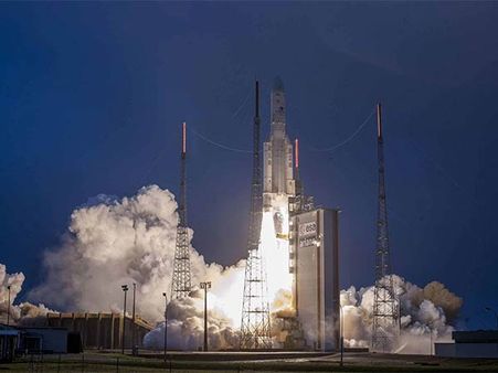 GSAT-31: விண்ணில் பாய்ந்தது 'ஜிசாட்-31' செயற்கைக்கோள்... இணைய தள சேவை ஸ்பீடு பறக்கும்