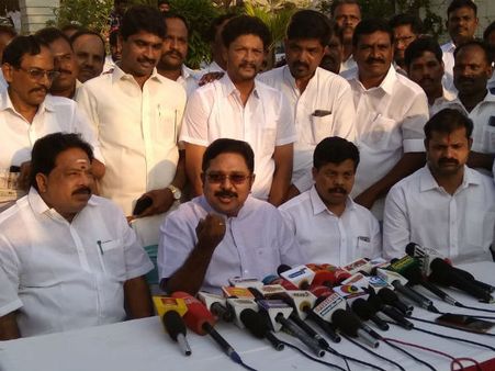 அப்பீல் பண்ணுவோம்.. தேவைப்பட்டால் வேற வேற சின்னத்திலும் போட்டியிடுவோம்.. தினகரன் தில் பேட்டி