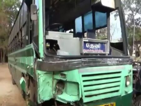 ஆண்டிப்பட்டி அருகே பயங்கரம்.. ஆட்டோ - பஸ் மோதல்.. டீ மாஸ்டர் குடும்பத்தை சேர்ந்த 4 பேர் பலி