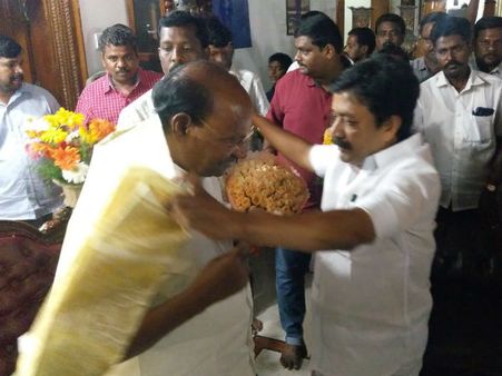 தைலாபுரத்தில் ராமதாசுடன் அமைச்சர்கள் 'திடீர்' சந்திப்பு.. என்ன ஆலோசனை நடந்தது?