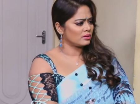 கம்பீர கவர்ச்சி.. கவர்ந்திழுக்கும் குரல்.. அட்டகாச நடிப்பு.. மொத்தமாக வசீகரிக்கும் தேவிப்பிரியா