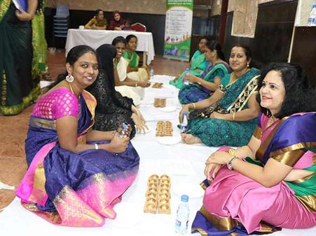  உலக மகளிர் தின கொண்டாட்டம்… பஹ்ரைனில் மாபெரும் பல்லாங்குழி தொடர்போட்டி