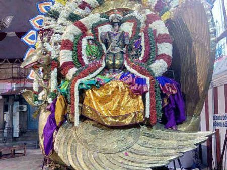 மயிலாப்பூர் அறுபத்து மூவர் திருவிழா - 63 நாயன்மார்களுக்கு காட்சி அளித்த கபாலீஸ்வரர்