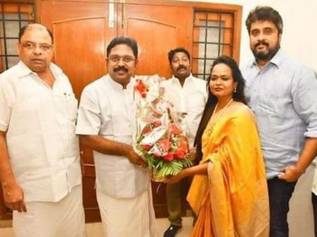 கட்சிக்காக உயிரை கொடுத்து வேலை செய்வேன்.. அமமுகவில் இணைந்த சினிமா டான்ஸ் மாஸ்டர் கலா உருக்கம்