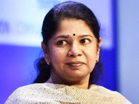 கனிமொழி- தூத்துக்குடி திமுக வேட்பாளர்: முதன்முறையாக நேரடி தேர்தலில் களமிறங்கும் கருணாநிதி மகள்!