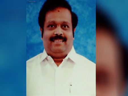 கதிர் ஆனந்த் வேலூர் திமுக வேட்பாளர்: தலைக்கு மேல் கத்தி.. அப்பா பேரைக் காப்பாற்றுவாரா மகன்?