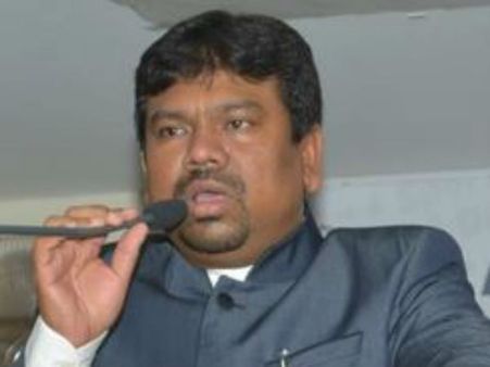 தொகுதி கிடைத்ததும் ராமநாதபுரம் வேட்பாளரை அறிவித்த ஐயூஎம்எல்.. நவாஸ் கனி!