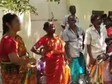 பொள்ளாச்சி.. திருநாவுக்கரசுக்காக களமிறங்கிய தாய் லதா.. இங்கதான் இருக்குது பிரச்சினை!