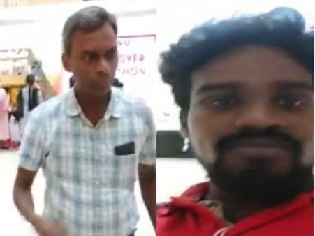 இந்த டிரஸ்ஸோடு உள்ளே வராதே .. ஸொமாட்டோ டெலிவரி பாயை விரட்டிய மால் ஊழியர்கள்.. வைரல் வீடியோ