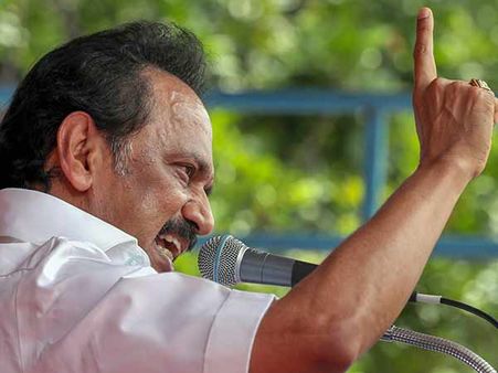 பாசிஸ்ட் பாய்ச்சல், சேடிஸ்ட் சேட்டைக்கெல்லாம் திமுக பயந்து ஓடாது.. ஸ்டாலின் பொளேர்!