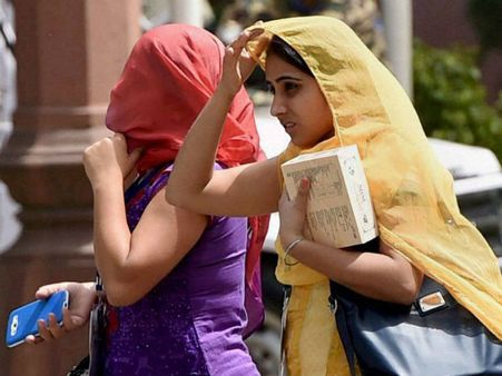 அடுத்த 2 நாட்களுக்கு வெயில் கொளுத்தும்… வானிலை ஆய்வு மையம் எச்சரிக்கை