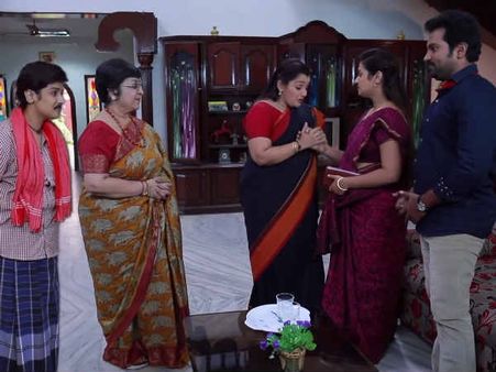 வள்ளியோட வெண்ணிலாதாங்க சூப்பரு... அவங்க கெட்டப் ரொம்ப ரொம்ப கலக்கலு...