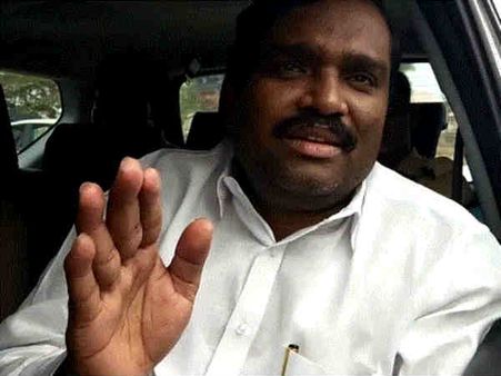 வட மாநிலத்தவருக்கு தமிழகத்தில் வேலையா.. ரயில்வே துறைக்கு வேல்முருகன் கடும் கண்டனம்