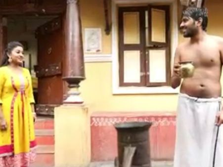 அத்தைக்குப் பிறந்தவளே ஆளாகி நின்றவளே.. ஆஹா.. ரொமான்ஸ்... சினிமாவை மிஞ்சுதே!