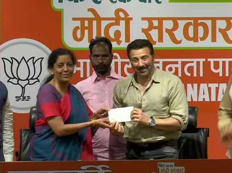 பாஜகவில் இணைந்தார் நடிகர் சன்னி தியோல்.. குருதாஸ்பூரில் போட்டியிட வாய்ப்பு?