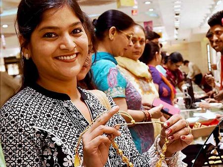 தங்கமும், பணமும் வீட்டில் சேர இதை செய்யுங்க - 12 ராசிக்காரர்களும் தங்கம் வாங்க நல்ல நாட்கள்