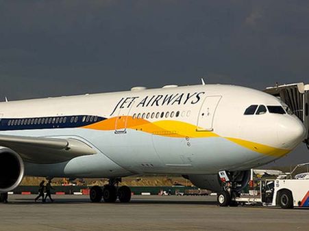 இன்று நள்ளிரவு முதல் ஜெட் ஏர்வேஸ் விமானங்கள் பறக்காது.. விமானிகள் அதிரடி முடிவு