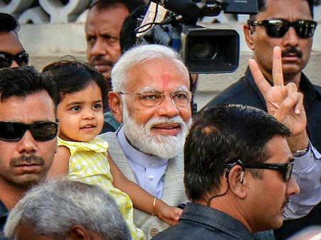 வாக்கு சாவடி அருகே மோடி பிரச்சாரம் செய்வதா... தேர்தல் ஆணையத்தில் புகார் அளிக்க காங்., திட்டம்