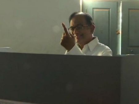 நாட்டிலும், தமிழகத்திலும் புது அரசு அமைய ஓட்டுபோட்டேன்.. நீங்களும் ஓட்டுபோடுங்க.. ப.சிதம்பரம்