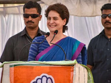 மோடி பிரதமர் இல்லையாம்.. புதிதாக ஒரு பெயர் சூட்டிய பிரியங்கா காந்தி!