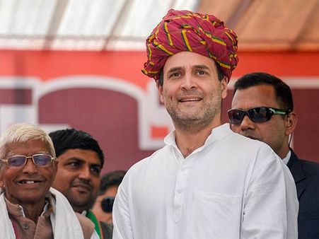 காந்தி நகருக்கு ஸ்கெட்ச் போடும் காங்கிரஸ்.. கோஷ்டிப் பூசலில் சிக்கித் தவிக்கும் பாஜக!