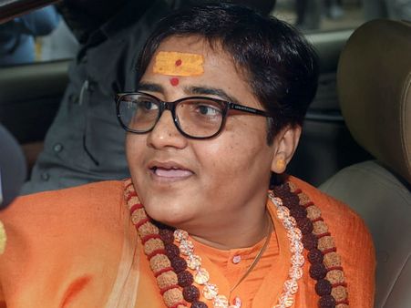 பாபர் மசூதியை நான்தான் இடித்தேன்.. பாஜக வேட்பாளர் சாத்வியின் கருத்தால் சர்ச்சை.. எப்ஐஆர் பாய்கிறது!