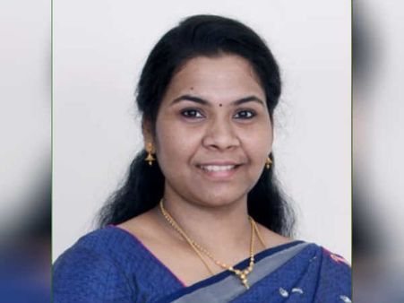 துக்க வீட்ல போய் பிரச்சினை என்னன்னு கேட்க முடியுமா.. அப்படிதான் இருக்கு தென் சென்னை.. ஷெரின் வேதனை