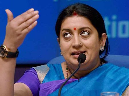 வயநாடு மக்களே.. ராகுலை நம்பாதீங்க.. அமேதியை ஏமாத்திட்டு வர்றாரு.. ஸ்மிருதி