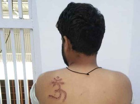 திகார் சிறையில் கொடுமை... முஸ்லீம் நபரின் முதுகில் பழுக்க காய்ச்சிய கம்பியால் 