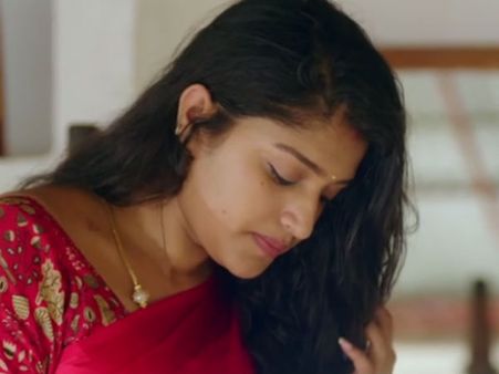 இப்பத்தான் புடவை கட்டிவிட்டான்.. பாவம் அதுக்குள்ளே அம்மை போட்டுருச்சே!