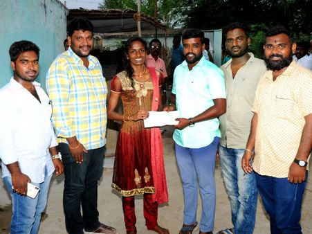 தங்க மங்கை கோமதி மாரிமுத்துவுக்கு நடிகர் விஜய் சேதுபதி ரூ.5 லட்சம் நிதியுதவி... பலரும் பாராட்டு