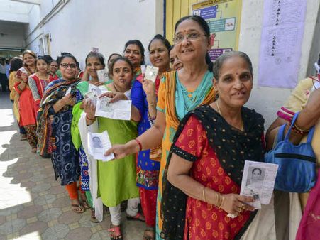 லோக்சபா தேர்தல்.. 3ம் கட்ட வாக்குப்பதிவு நிறைவு பெற்றது.. 64.66% வாக்குப்பதிவு!