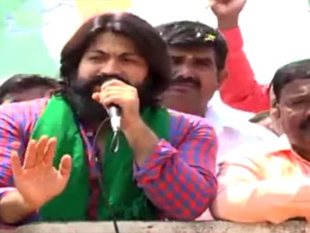 களம் வந்த 'கேஜிஎப்' யஷ்.. கலக்கத்தில் குமாரசாமி டீம்.. சுமலதாவை வீழ்த்த எடுத்தாச்சு 'அந்த' ஆயுதத்தை