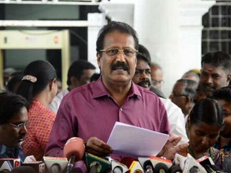 நீ எந்த ஊரு.. என்ன ஜாதி.. நிருபரை பார்த்து கேட்ட கிருஷ்ணசாமி.. பிரஸ்மீட்டில் கொந்தளிப்பு