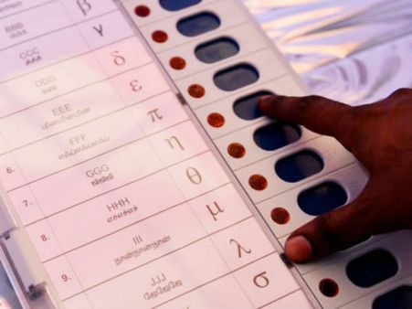 தமிழகத்தில் 13 வாக்குச்சாவடிகளில் 19ம் தேதி மறு வாக்குப்பதிவு.. தேர்தல் ஆணையம் அதிரடி அறிவிப்பு