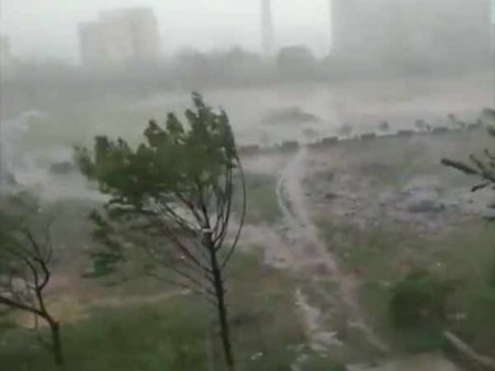 பேயாட்டம் ஆடிய ஃபனி .. வீடியோவை பார்த்தாலே பகீர் என்கிறதே.. நல்ல வேளையாக தப்பியது சென்னை!