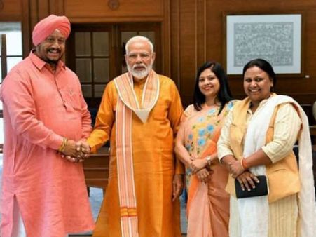 'டீக்கடைக்காரர்' அவதார் சிங் டெல்லியில் மேயரானார்... பிரதமர் மோடி வாழ்த்து