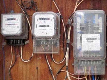 மின்வாரியத்தின் இழப்பு கிடுகிடு அதிகரிப்பு.. தமிழகத்தில் விரைவில் மின் கட்டணம் உயருகிறதா?