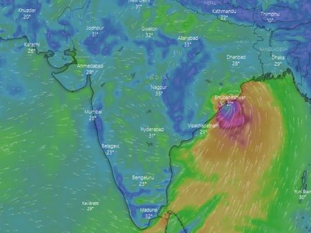 ஃபனி புயல் இன்றிரவு மேற்கு வங்கத்தை தாக்கும்... வானிலை ஆய்வு மையம் எச்சரிக்கை
