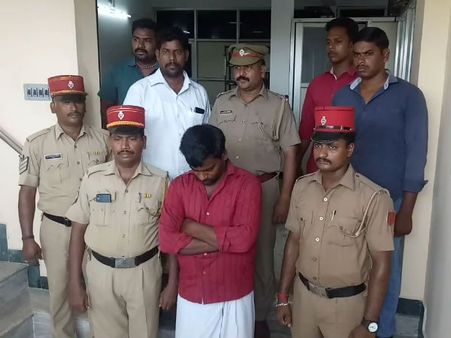 போலீஸ் முகத்தில் குத்து விட்டாரே அந்த ரவுடி.. ஞாபகம் இருக்கா.. மடக்கிப் பிடித்து கைது பண்ணிட்டாங்க!