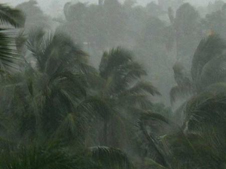 சேட்டன், சேச்சிகளை மகிழ்விக்க.. தென்மேற்கு பருவ 'மழை தேவதை'... ஜுன் 6ல் கேரளா வருகிறாள்